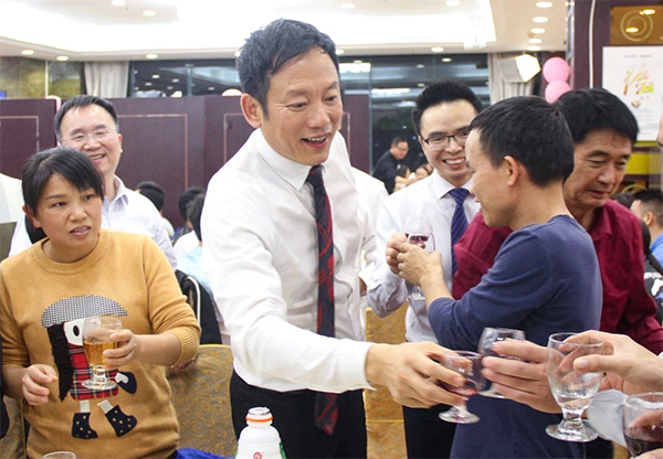 不負(fù)韶華，砥礪奮進，共筑青春夢，活力常青樹